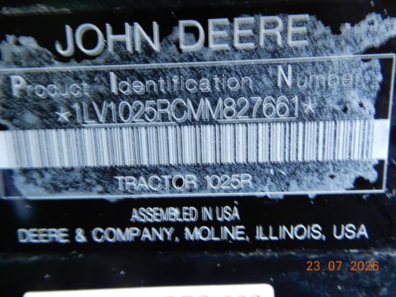 Image of John Deere 1025R equipment image 4