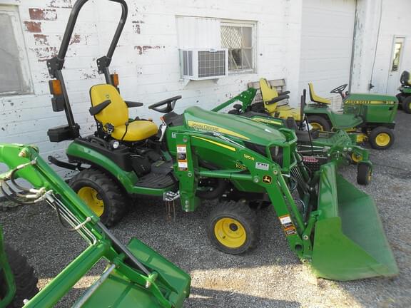 Image of John Deere 1025R equipment image 2