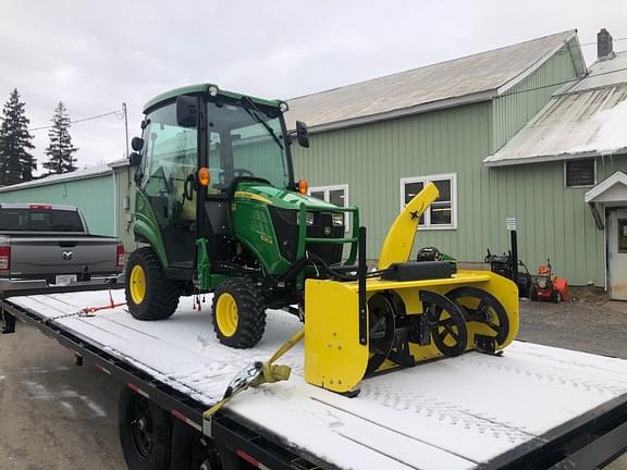 Image of John Deere 1025R equipment image 2