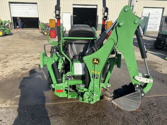Image of John Deere 1025R equipment image 4