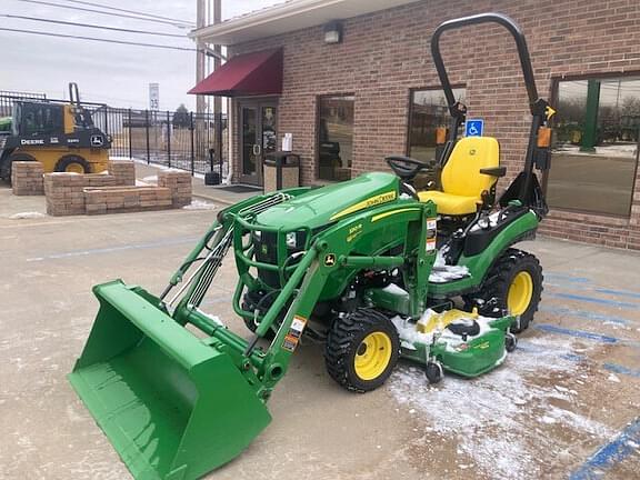 Image of John Deere 1025R equipment image 4