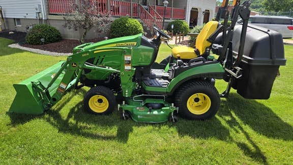Image of John Deere 1025R equipment image 4