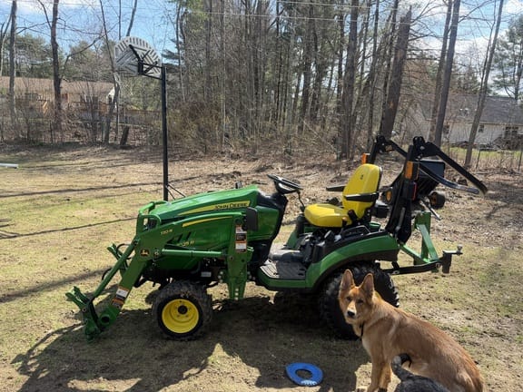2021 John Deere 1025R Equipment Image0