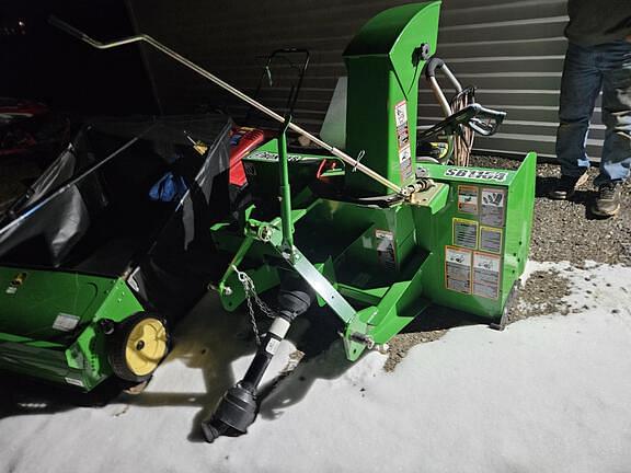 Image of John Deere 1025R equipment image 4