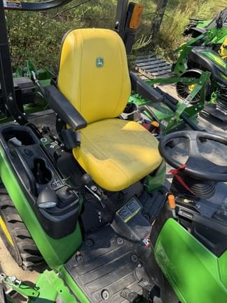 Image of John Deere 1025R equipment image 4
