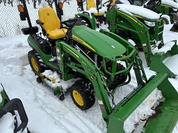 Image of John Deere 1025R equipment image 2
