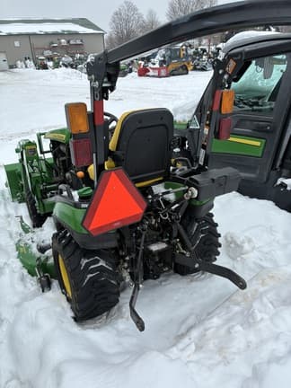 Image of John Deere 1025R equipment image 1