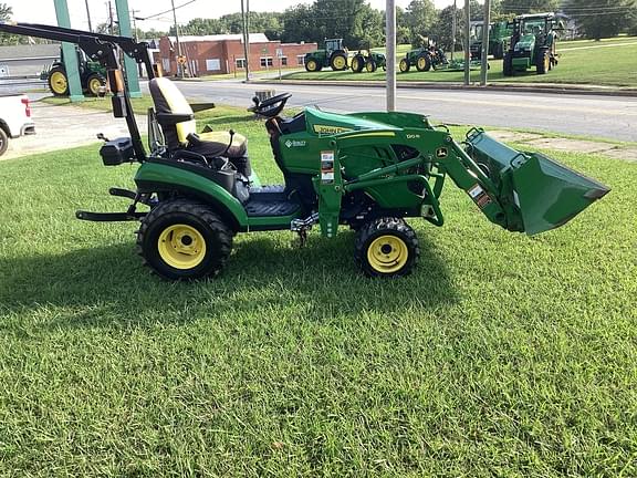 Image of John Deere 1025R equipment image 2