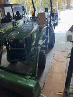 Image of John Deere 1025R equipment image 1