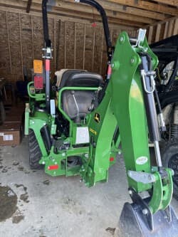 Image of John Deere 1025R equipment image 2