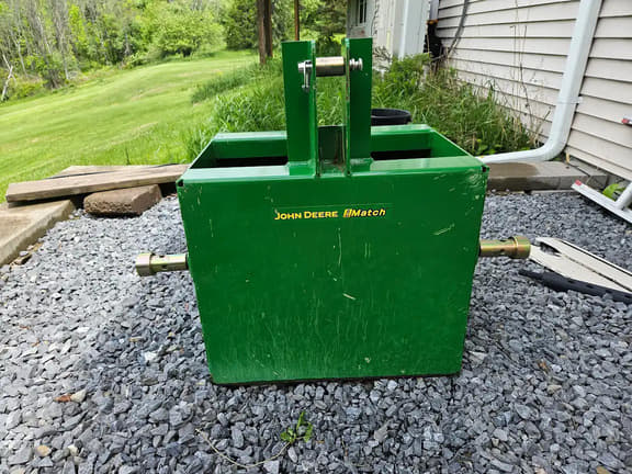 Image of John Deere 1025R equipment image 2