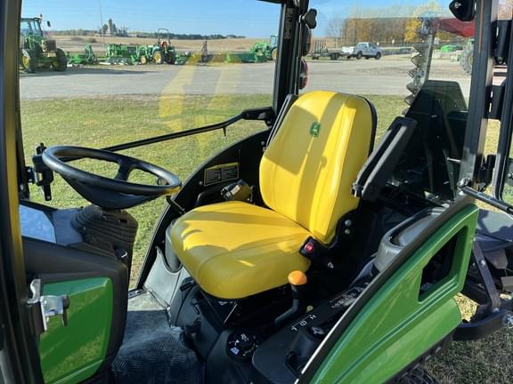 Image of John Deere 1025R equipment image 3