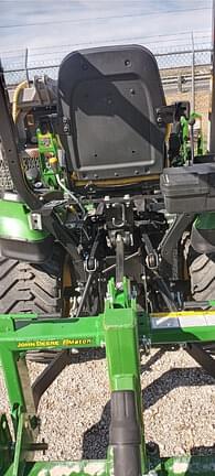 Image of John Deere 1025R equipment image 3