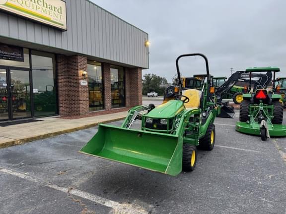 Image of John Deere 1025R equipment image 3