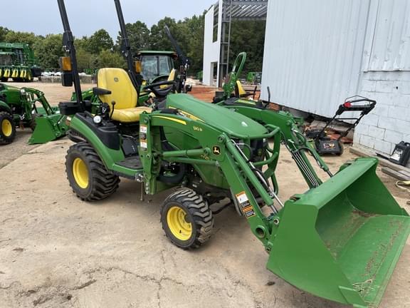 Image of John Deere 1025R equipment image 2