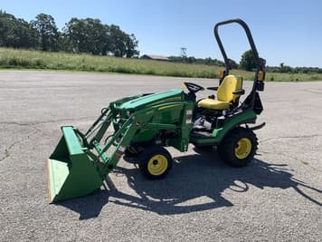 Main image John Deere 1025R
