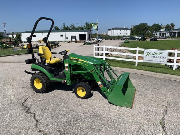 Image of John Deere 1025R equipment image 2