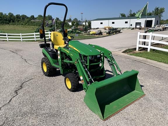 Image of John Deere 1025R equipment image 3