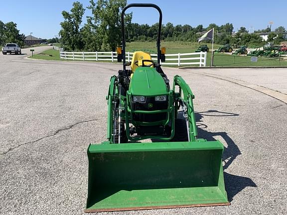 Image of John Deere 1025R equipment image 4