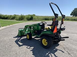 Main image John Deere 1025R 8