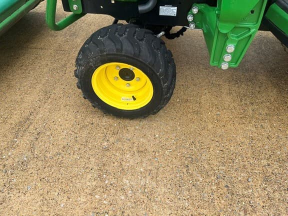 Image of John Deere 1025R equipment image 2