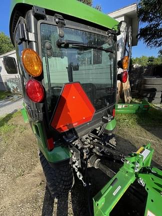 Image of John Deere 1025R equipment image 3