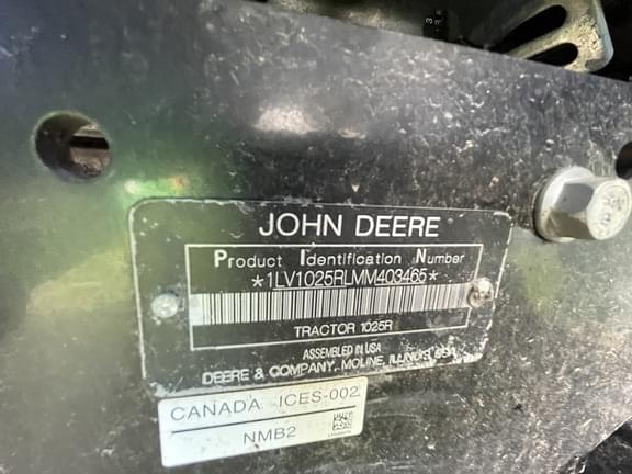 Image of John Deere 1025R equipment image 4
