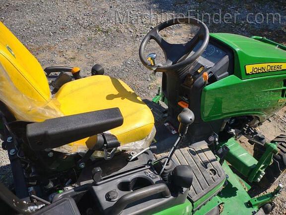 Image of John Deere 1025R equipment image 3