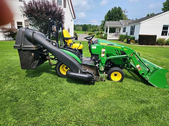 Image of John Deere 1025R equipment image 1