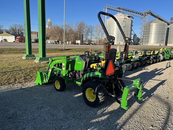 Image of John Deere 1025R equipment image 1