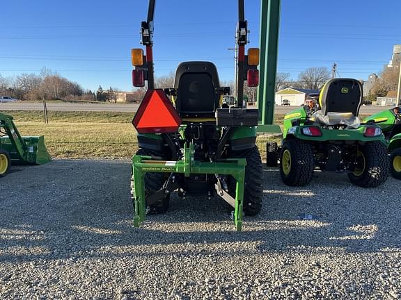 Image of John Deere 1025R equipment image 4