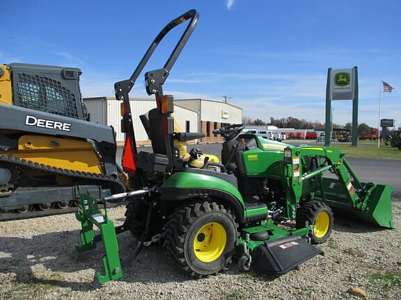 Image of John Deere 1025R equipment image 2