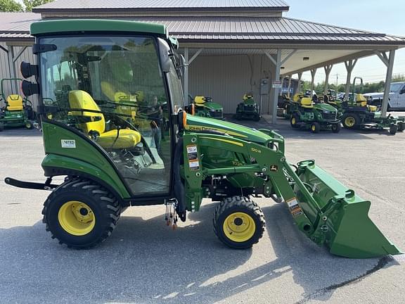 Image of John Deere 1025R equipment image 2
