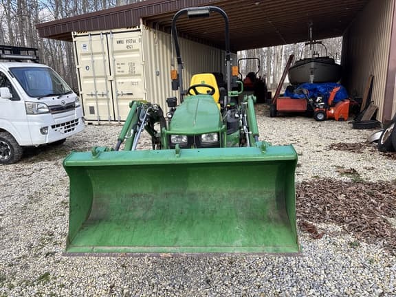 Image of John Deere 1025R equipment image 2