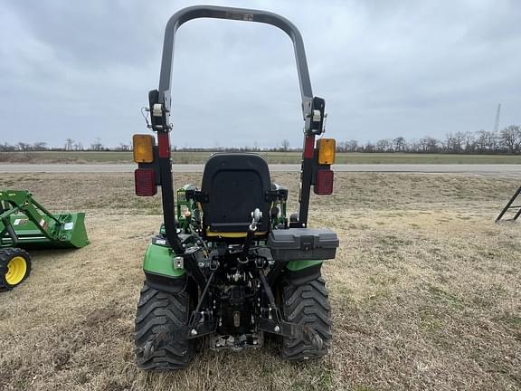 Image of John Deere 1025R equipment image 4