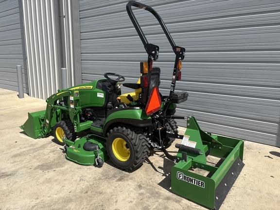 Image of John Deere 1025R equipment image 2