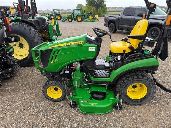 Image of John Deere 1025R Primary image