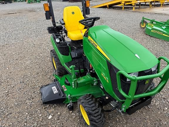 Image of John Deere 1025R equipment image 4