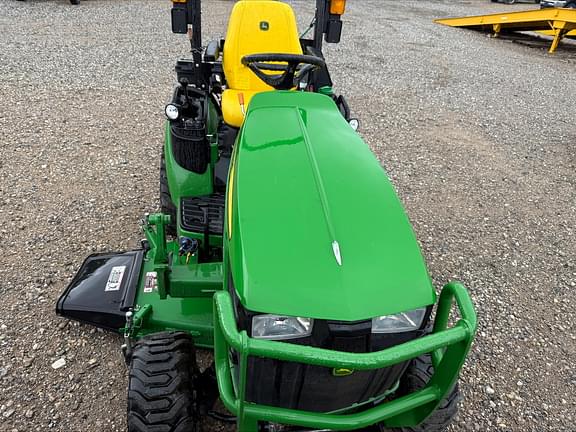 Image of John Deere 1025R equipment image 3