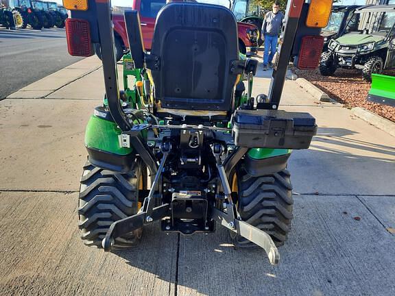 Image of John Deere 1025R equipment image 4