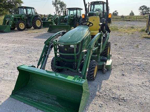 Image of John Deere 1025R equipment image 3