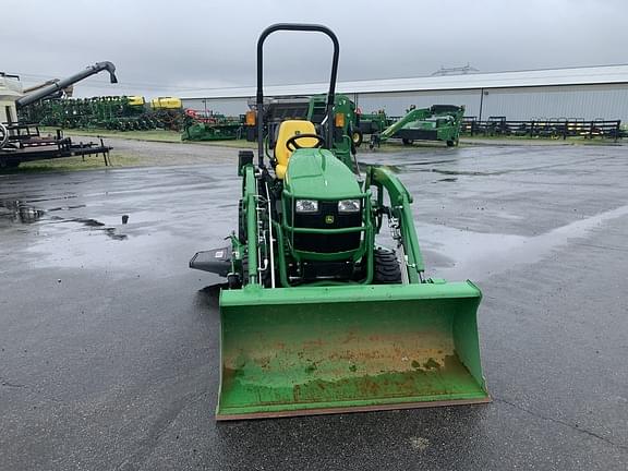 Image of John Deere 1025R equipment image 4