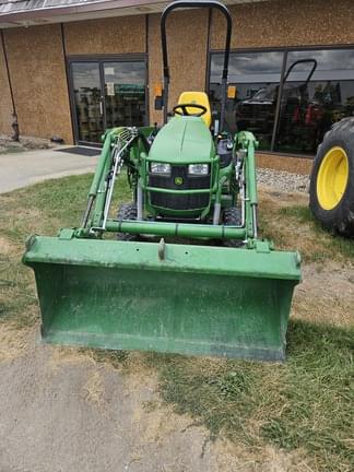 Image of John Deere 1025R equipment image 1