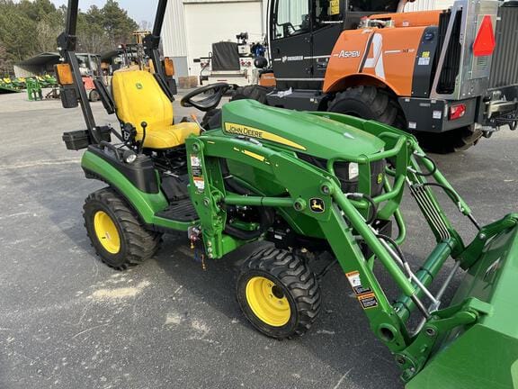 2021 John Deere 1025R Equipment Image0