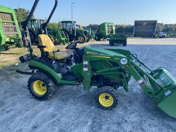 Image of John Deere 1025R equipment image 2