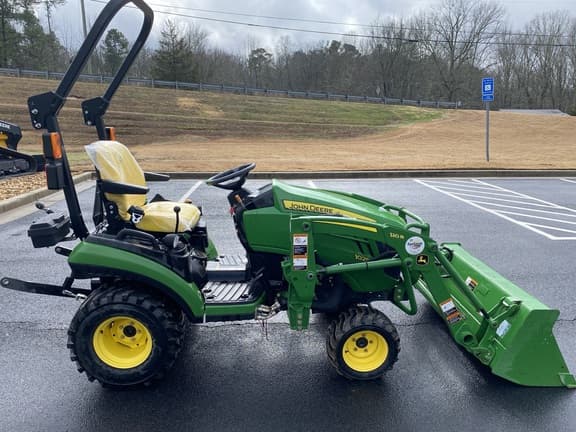 Image of John Deere 1025R equipment image 4