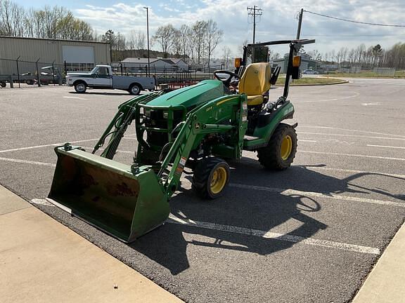 Image of John Deere 1025R equipment image 1
