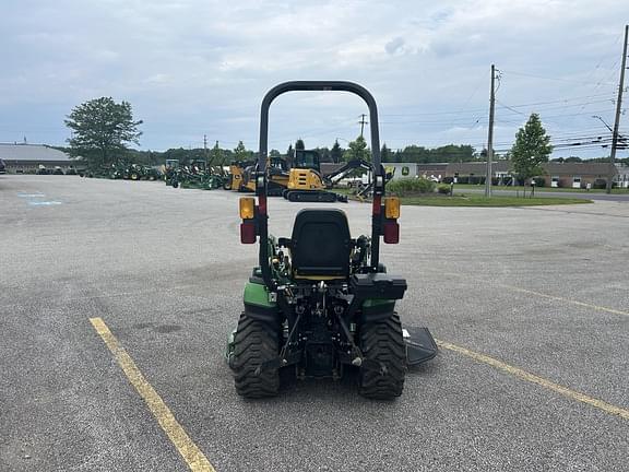 Image of John Deere 1025R equipment image 4