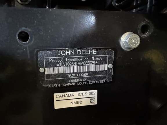 Image of John Deere 1025R equipment image 1