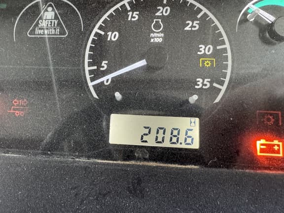 Image of John Deere 1025R equipment image 3